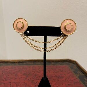 St John’s Knit Vintage Pink and Gold Chain Brooch or Collar-pin
